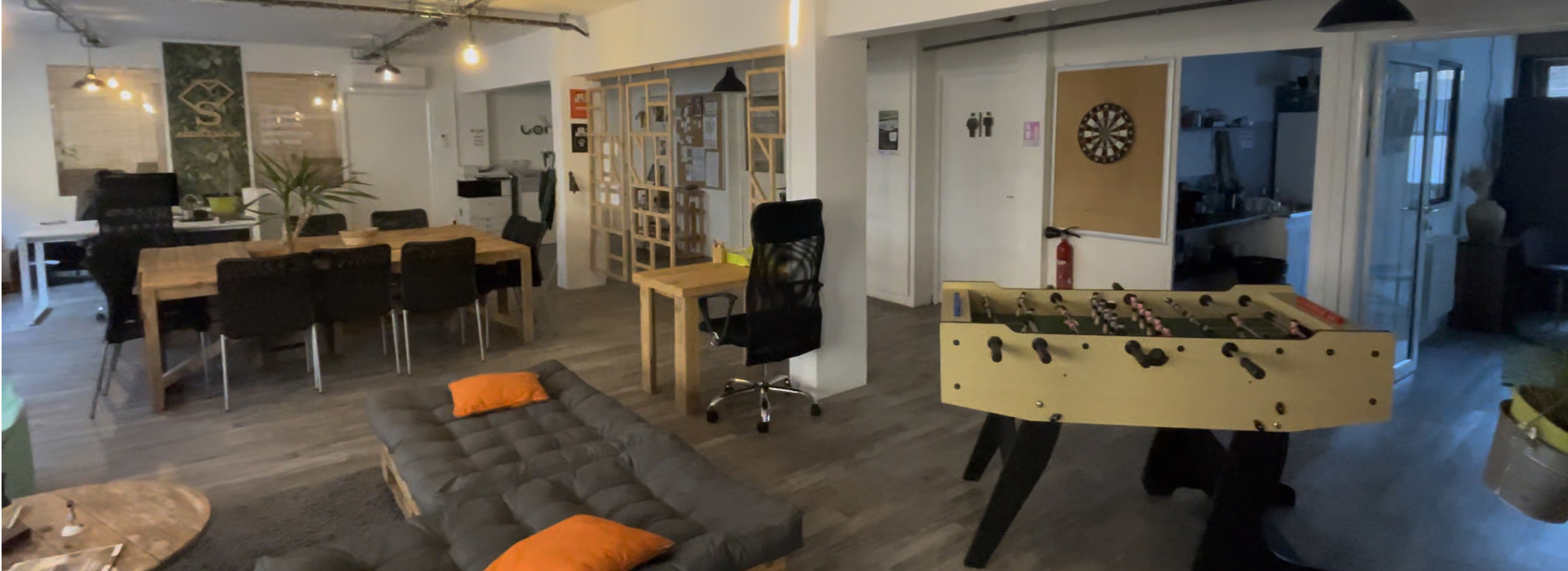espace coworking, macon, salle de réunion, bureau fermé, bureau en open-space, séminaire, salle de formation, centre d'affaires